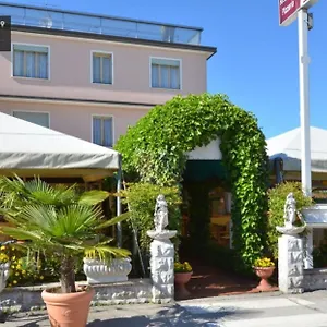 navštívit hotel